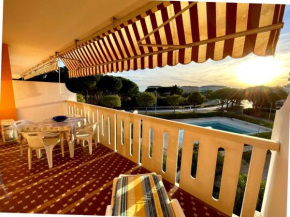 Homely apartment with terrace overlooking the pool Porto Santa Margherita